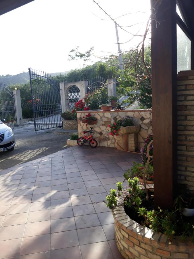 La Casa Di Bia Bed & Breakfast Corleone Ngoại thất bức ảnh